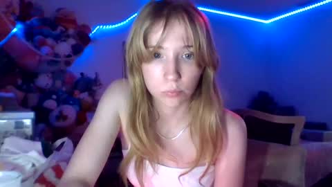 Snapshot of sm0keprincesspeach chatting on 31, 12, 2024 sm0keprincesspeach online show from 31, 12, 2024