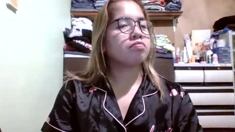 Lovewella online show from 3, 2, 2025