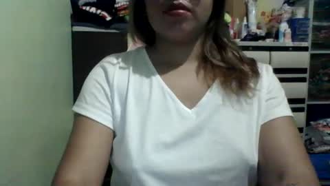 Snapshot of small_boobs59 chatting on 6, 2, 2025 Lovewella online show from 6, 2, 2025