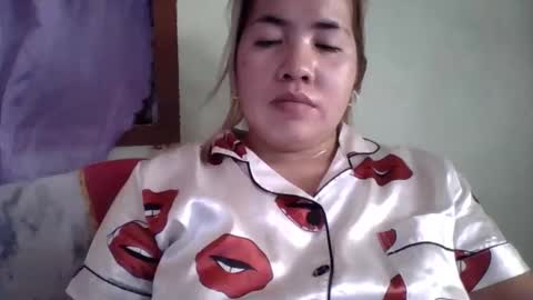 Snapshot of small_boobs59 chatting on 24, 9, 2025 Lovewella online show from 24, 9, 2025