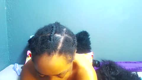 smallboobsxx online show from 17, 5, 2026