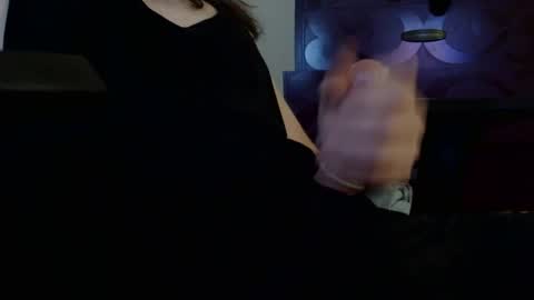 Snapshot of smalllildik chatting on 22, 9, 2025 smalllildik online show from 22, 9, 2025