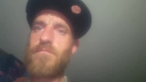 smallpackage1983 online show from 17, 11, 2025