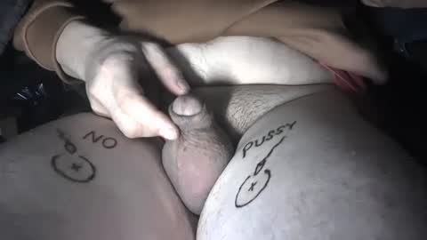 Snapshot of smallpenismwm chatting on 25, 12, 2024 pussyfree4eva online show from 25, 12, 2024