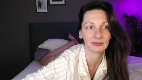 Snapshot of smalltittsbigsoul chatting on 3, 3, 2025 Anna no bbbbybybbabebyy just Anna. And dont call me mom please. online show from 3, 3, 2025