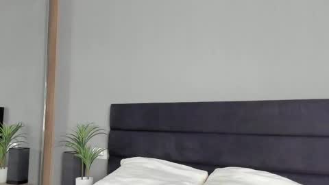 Snapshot of smile_forever_ chatting on 25, 10, 2025 Bella online show from 25, 10, 2025