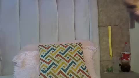 smiley_berry online show from 18, 10, 2025