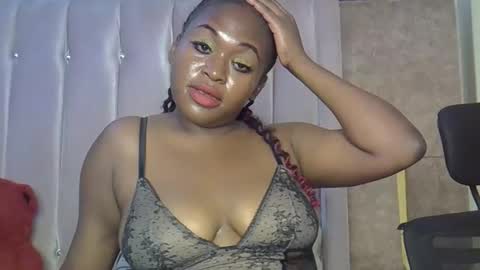 smiley_berry online show from 31, 10, 2025