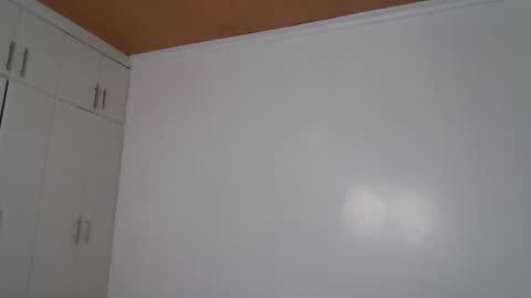 Snapshot of smiley_luv1 chatting on 13, 12, 2025 smiley luv1 online show from 13, 12, 2025