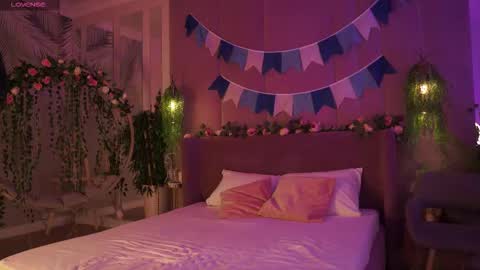 Snapshot of smiley_mia_ chatting on 29, 9, 2025 Mia online show from 29, 9, 2025