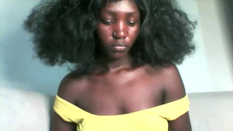 Snapshot of smileykesh chatting on 15, 9, 2025 smileykesh online show from 15, 9, 2025