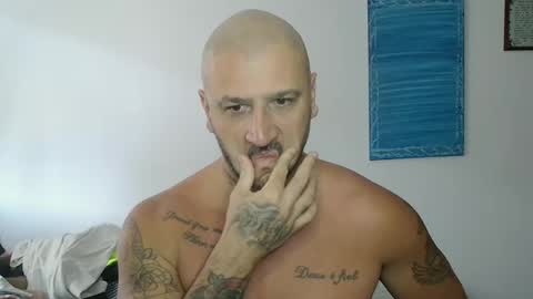 Snapshot of smithduke chatting on 14, 11, 2025 smithduke online show from 14, 11, 2025