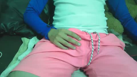 Snapshot of smoker2929 chatting on 2, 10, 2025 smoker2929 online show from 2, 10, 2025