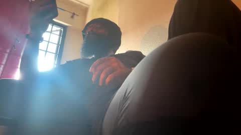 Snapshot of smokingorilla chatting on 15, 12, 2025 smokingorilla online show from 15, 12, 2025