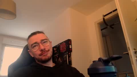 Snapshot of smoothie987987 chatting on 17, 1, 2025 AllDayIDream online show from 17, 1, 2025