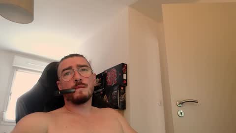 Snapshot of smoothie987987 chatting on 1, 10, 2025 AllDayIDream online show from 1, 10, 2025