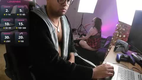 Snapshot of smoothj2015 chatting on 21, 12, 2025 Smoothj2011 online show from 21, 12, 2025