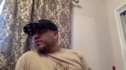 Snapshot of smoothstrik3r chatting on 12, 10, 2025 smoothstrik3r online show from 12, 10, 2025