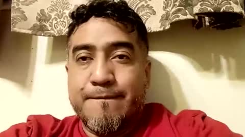 Snapshot of smoothstrik3r chatting on 27, 11, 2025 smoothstrik3r online show from 27, 11, 2025