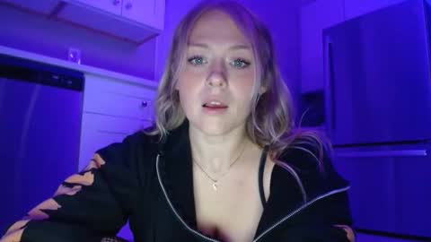 sneakyalicek online show from 17, 11, 2025