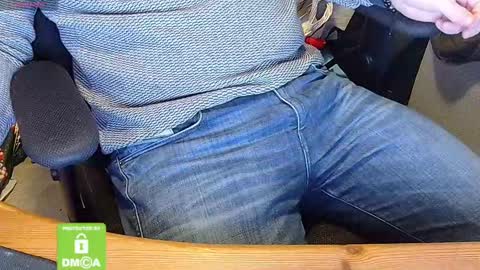 Sneakybill online show from 26, 2, 2025