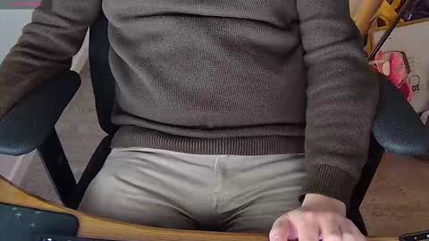 Sneakybill online show from 5, 1, 2026