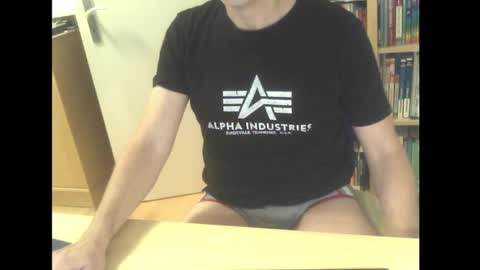 sneaxfreund online show from 8, 12, 2024