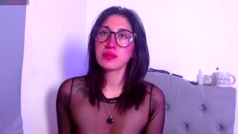 Snapshot of snow_baall chatting on 7, 10, 2025 IG OF red moonn online show from 7, 10, 2025