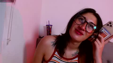 Snapshot of snow_baall chatting on 23, 10, 2025 IG OF red moonn online show from 23, 10, 2025