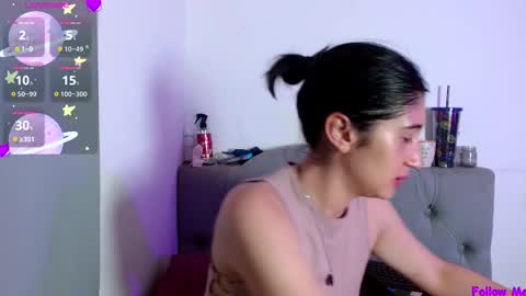 Snapshot of snow_baall chatting on 22, 11, 2025 IG OF red moonn online show from 22, 11, 2025