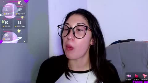 Snapshot of snow_baall chatting on 23, 11, 2025 IG OF red moonn online show from 23, 11, 2025