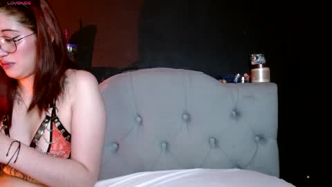 IG     OF red moonn online show from 14, 4, 2026