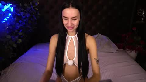 snow_whiteeex online show from 19, 10, 2025