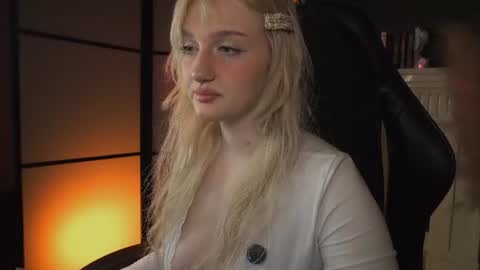 Ellie online show from 19, 6, 2026