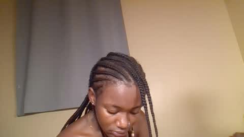 Snowie eyes online show from 13, 12, 2025