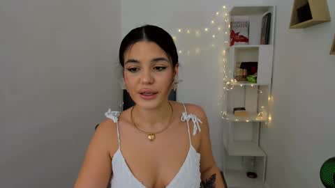 snowingwinter online show from 4, 3, 2025