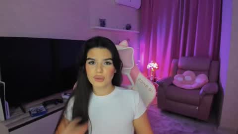 snowingwinter online show from 16, 9, 2025