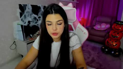 snowingwinter online show from 2, 11, 2025