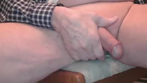 Snapshot of snowrider88 chatting on 5, 3, 2026 Liz and Denny when both are here online show from 5, 3, 2026