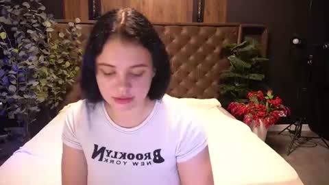 snowwhite_bella online show from 17, 7, 2026