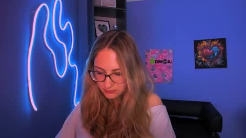 so_hot_rosalie online show from 8, 4, 2026