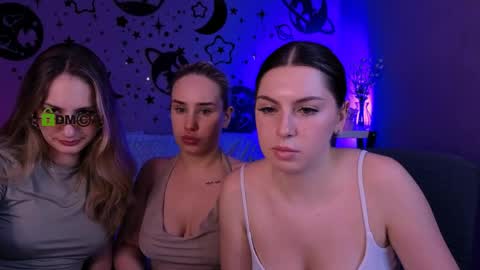 Snapshot of so_hot_rosalie chatting on 19, 5, 2026 so_hot_rosalie online show from 19, 5, 2026