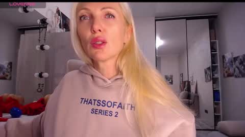 Monna online show from 1, 11, 2025