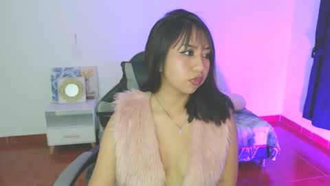 sofia online show from 1, 12, 2025