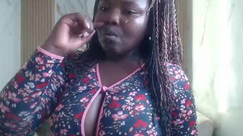 Snapshot of soffia_b chatting on 28, 10, 2025 soffia_b online show from 28, 10, 2025