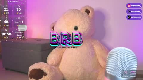 Snapshot of soffimoon_ chatting on 5, 12, 2024 IG Soffimoon   I THANK YOU FOR LEAVING YOUR FOLLOW online show from 5, 12, 2024