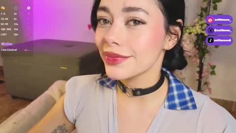 Snapshot of soffimoon_ chatting on 11, 10, 2025 IG Soffimoon   I THANK YOU FOR LEAVING YOUR FOLLOW online show from 11, 10, 2025