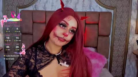 Snapshot of soffiqueen chatting on 19, 10, 2025 Schedule 1400 - 2100 gtm-5 online show from 19, 10, 2025