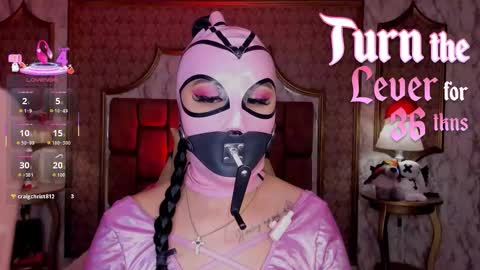 Snapshot of soffiqueen chatting on 1, 12, 2025 Schedule 1400 - 2100 gtm-5 online show from 1, 12, 2025