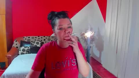 Snapshot of soffy_skye chatting on 2, 12, 2025 Soffy online show from 2, 12, 2025